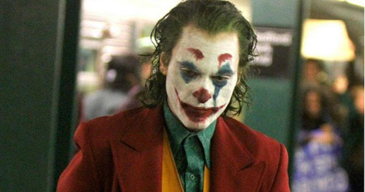 Joaquin Phoenix Joins Robert De Niro in Joker Final Trailer-Ultrabasic blog-fashion and celebrity news