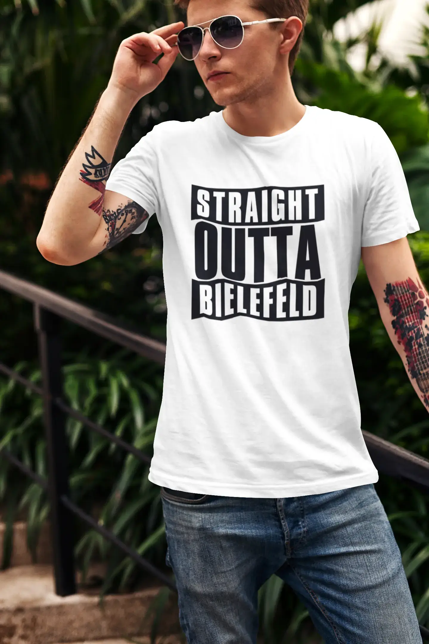 Straight Outta Bielefeld, T-Shirt für Herren, T-Shirt Straight Outta, Cadeau Homme