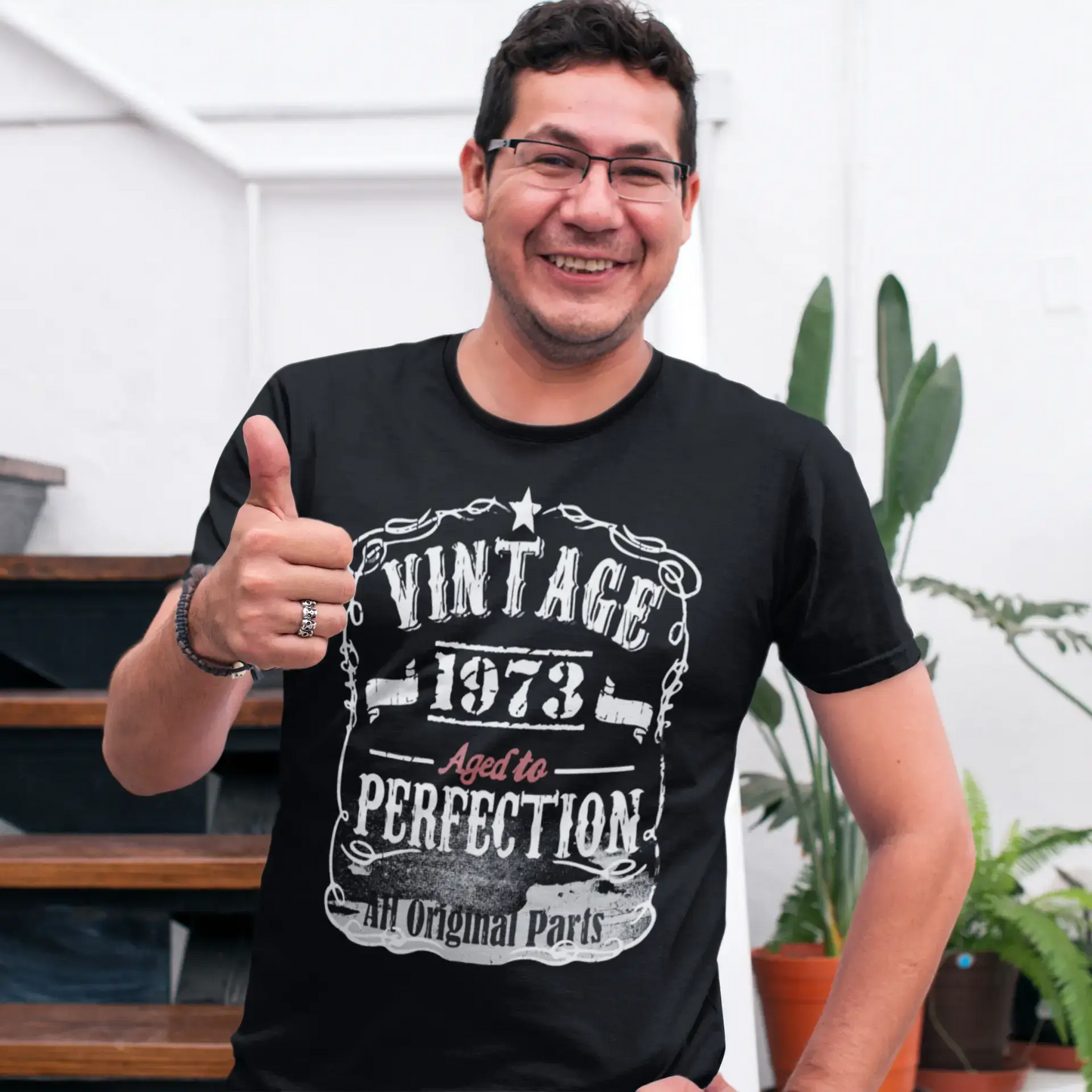 1973 Vintage Aged to Perfection Men's T-shirt Black Birthday Gift 00490