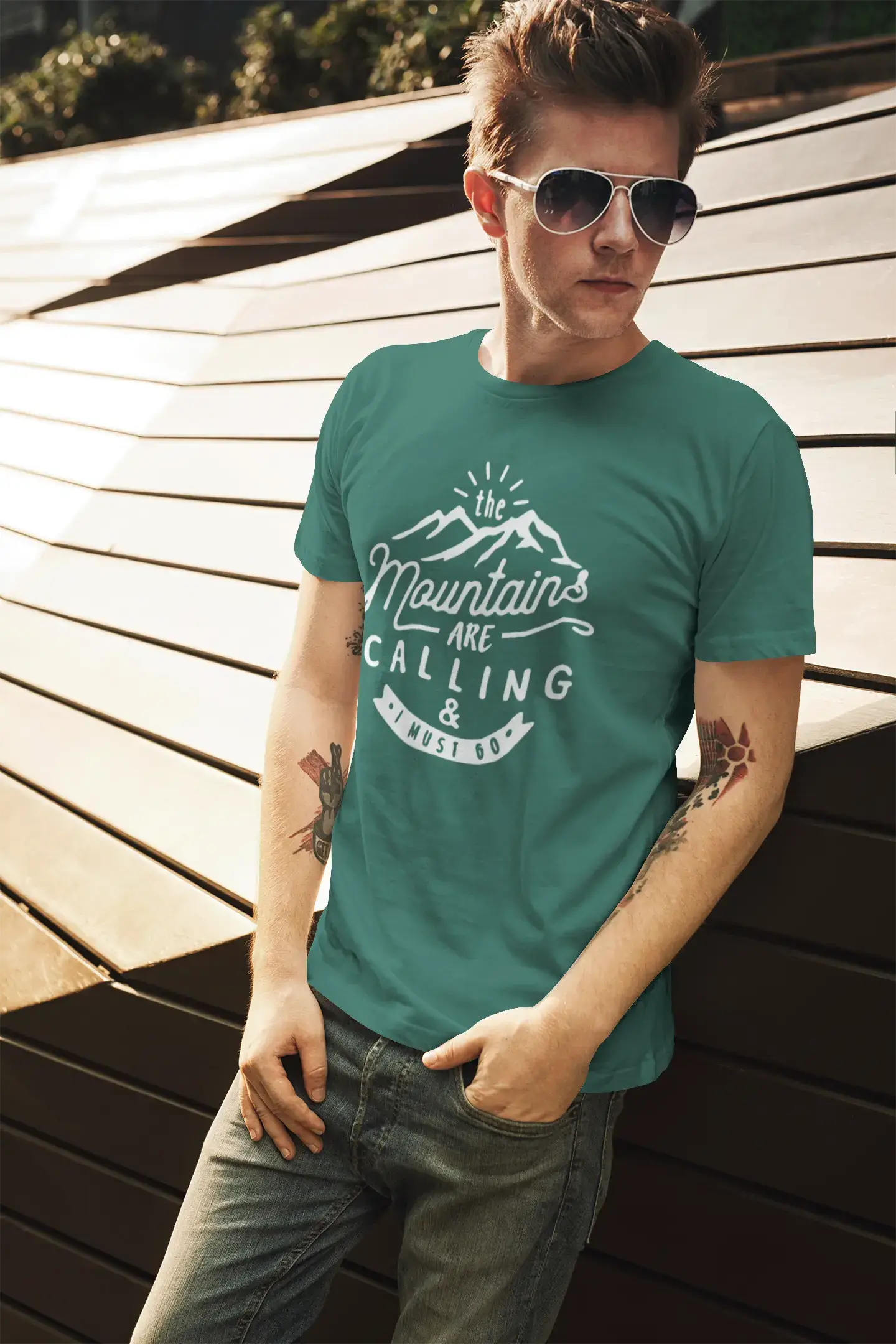 ULTRABASIC - Graphic Printed Men's The Mountains Are Calling And I Must Go Hiking Tee Deep Black