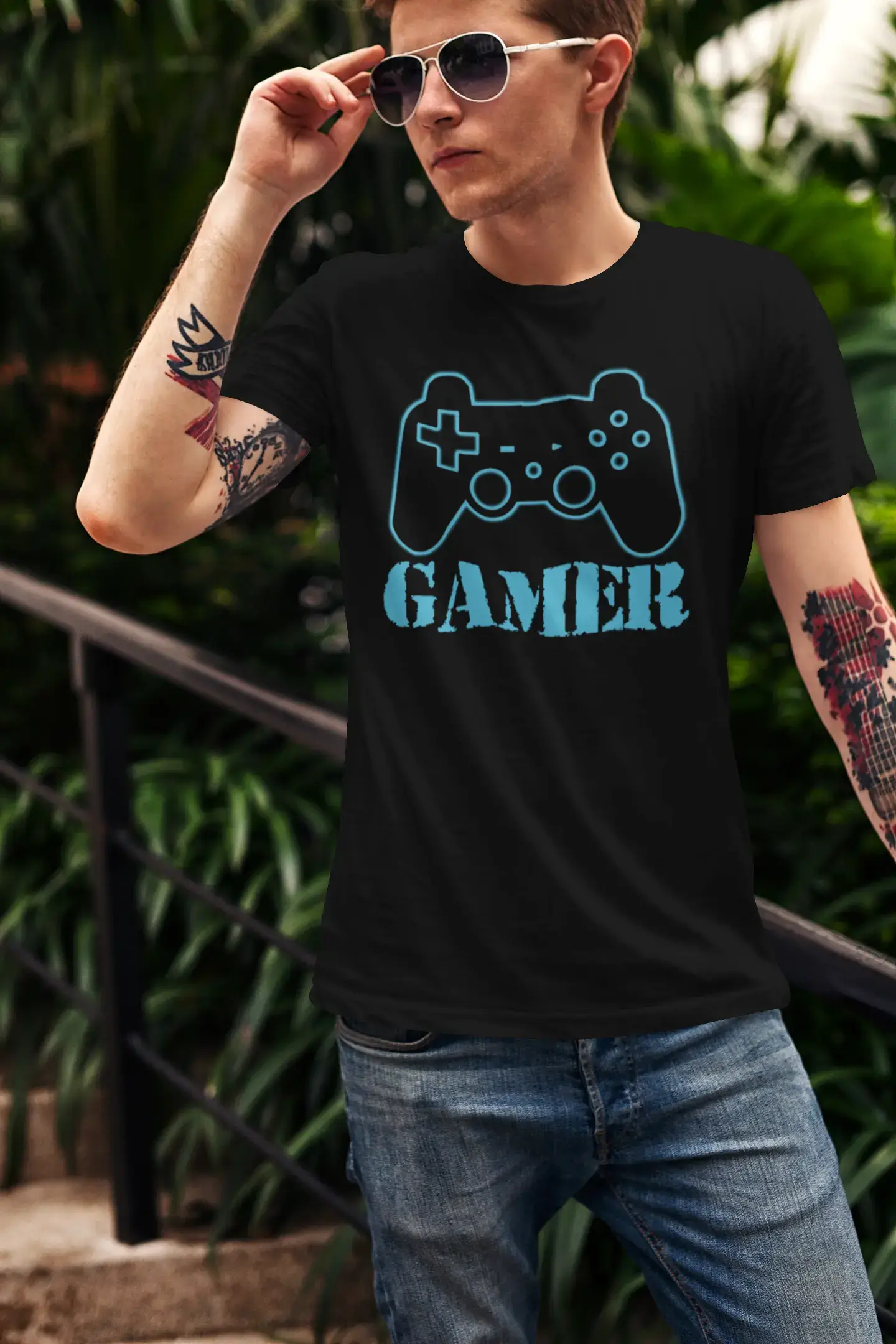 ULTRABASIC Men's Graphic T-Shirt Gamer Controller - Gaming Shirt for Adults