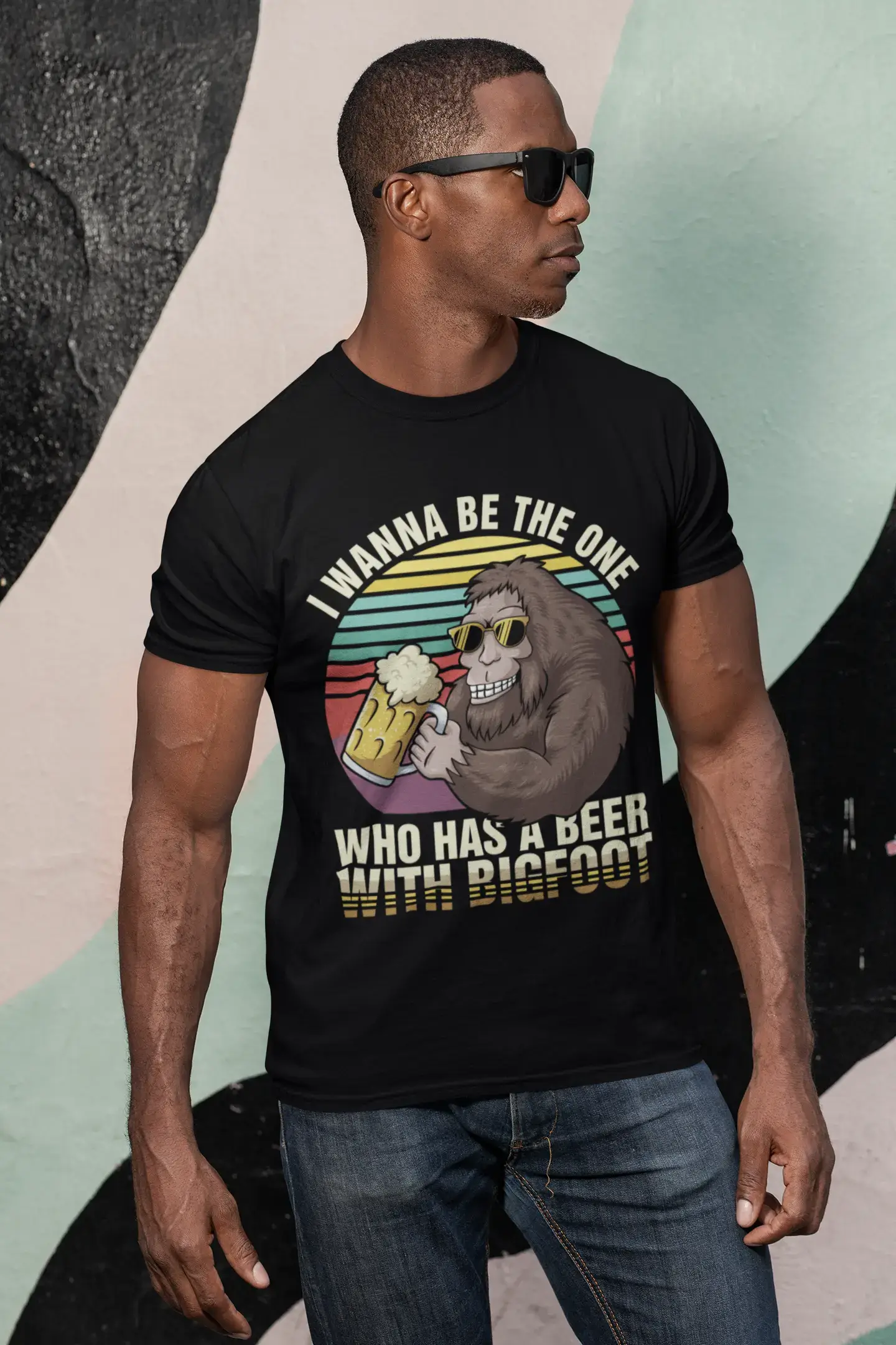 ULTRABASIC Herren-Neuheits-T-Shirt „I Wanna Be the One Who Haves a Beer With Bigfoot“ – Lustiges Bierliebhaber-T-Shirt