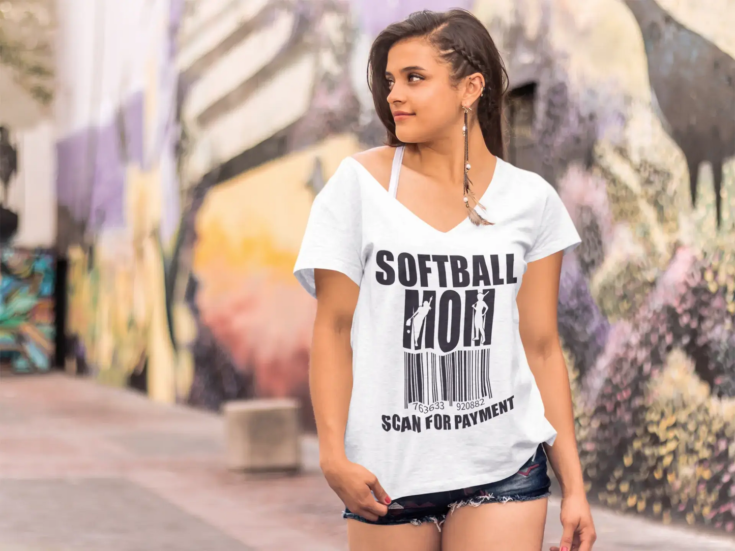 ULTRABASIC Damen-T-Shirt mit V-Ausschnitt Softball Mom Scan For Payment – ​​Lustiges Mama-Zitat