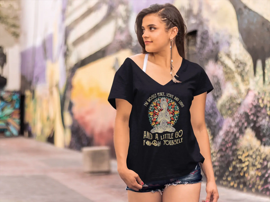ULTRABASIC Damen-T-Shirt mit V-Ausschnitt „I'm Mostly Peace Love and Light“ – Humor-Yoga-Meditation-Geschenk-T-Shirt