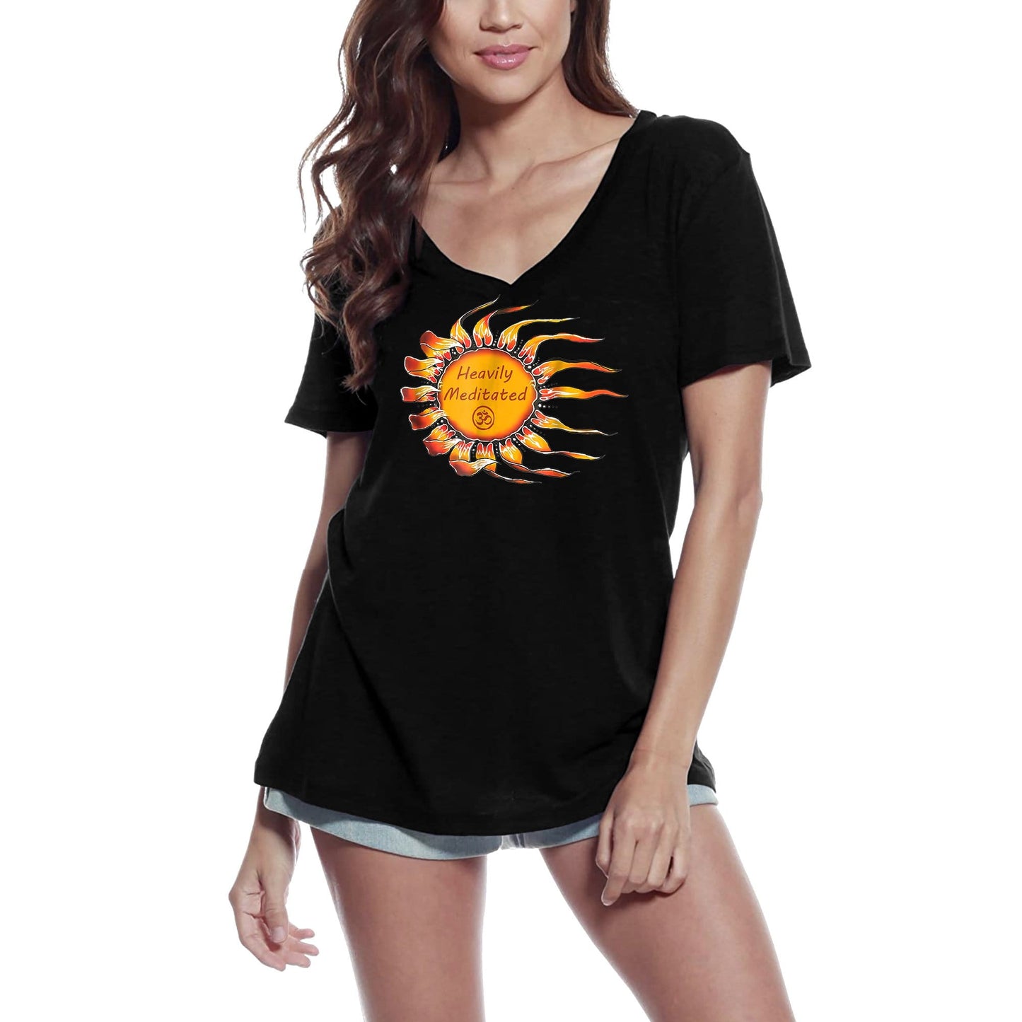 ULTRABASIC Damen-T-Shirt mit V-Ausschnitt „Heavily Meditated – Lustiges Yoga-Frieden“.