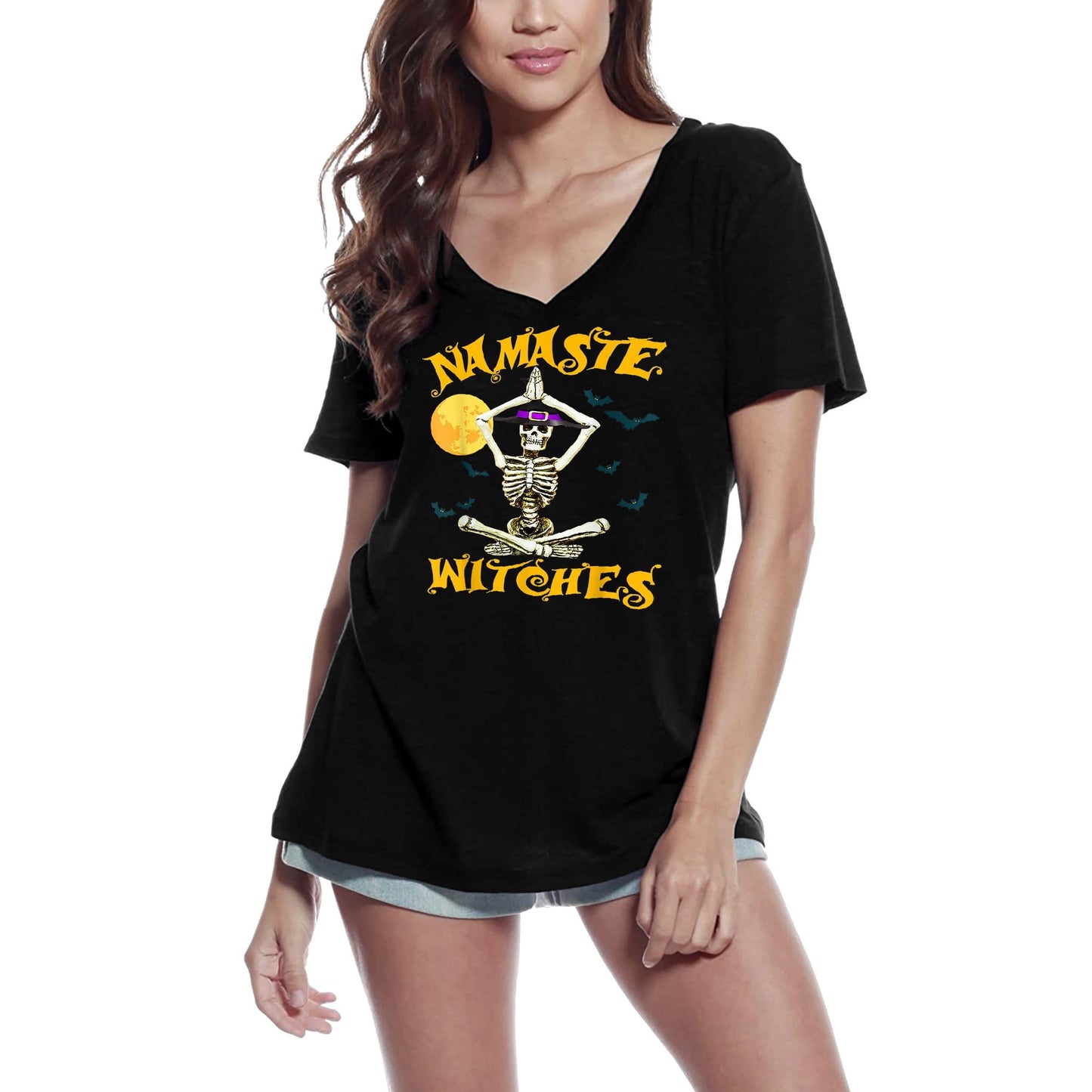 ULTRABASIC Namaste Witches – lustiges Yoga-Friedens-T-Shirt mit V-Ausschnitt für Damen