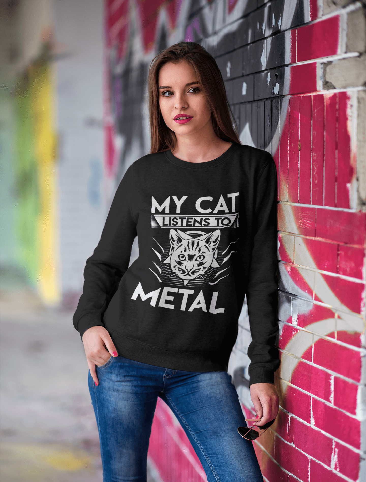 ULTRABASIC Damen-Sweatshirt „My Cat Listens To Metal“ – Katzenliebhaber – Metalhead