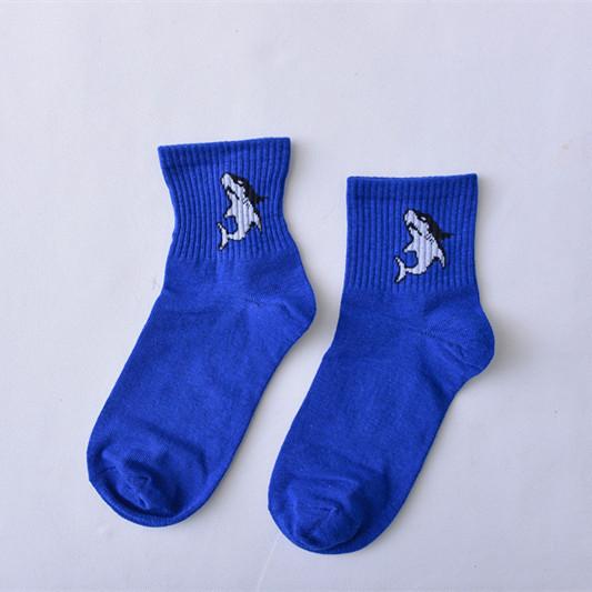 Frauen Tägliche Socken Harajuku Korea Japanische Baumwolle Kätzchen Flamme Ulzzang Socken Männer Chinesische Kaktus Gun Shark Alien Weihnachten Socken