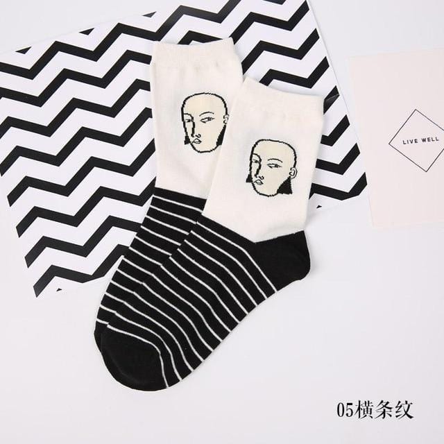 Japan Stil Coole Sexy Frauen Lustige Kopf Gemusterte Kurze Socken Baumwolle Lustige Hipster Kunst Knöchel Schwarz und Weiß Stil harajuku Sox