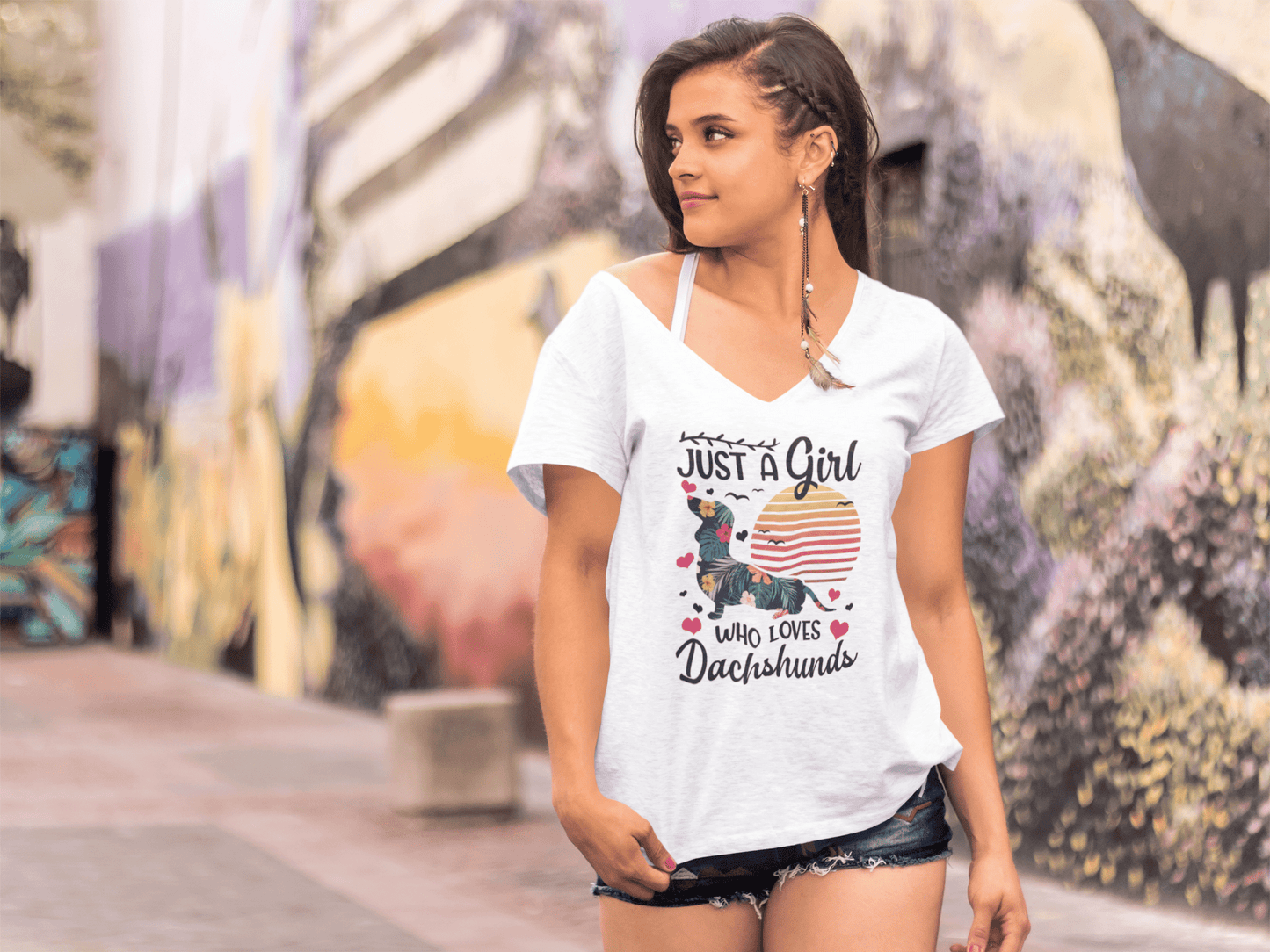 ULTRABASIC Damen-T-Shirt „Just a Girl Who Loves Dackels“ – süßes Dackelpfoten-Hundeliebhaber-T-Shirt für Damen