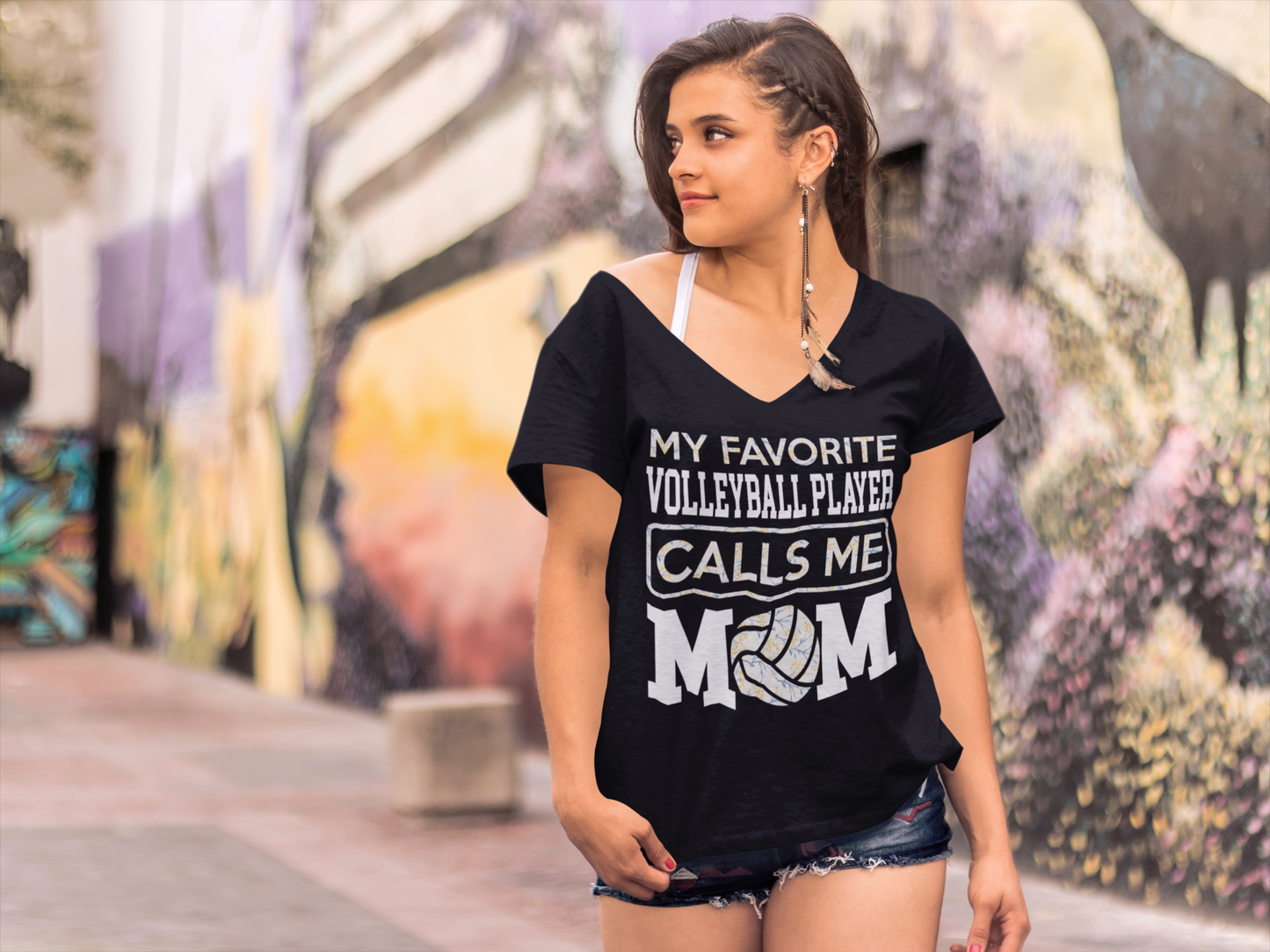 ULTRABASIC Damen-T-Shirt „My Favorite Volleyball Player Calls Me Mom“ – Mutter-T-Shirt