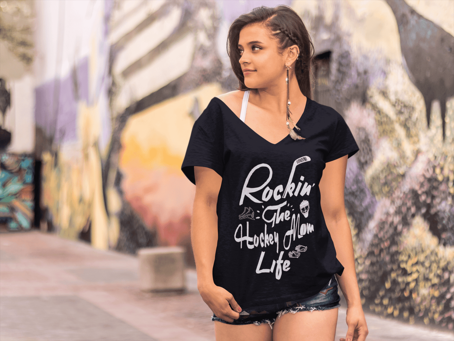 ULTRABASIC Damen T-Shirt Rockin the Hockey Mom Life – Lustiges Mutter-T-Shirt